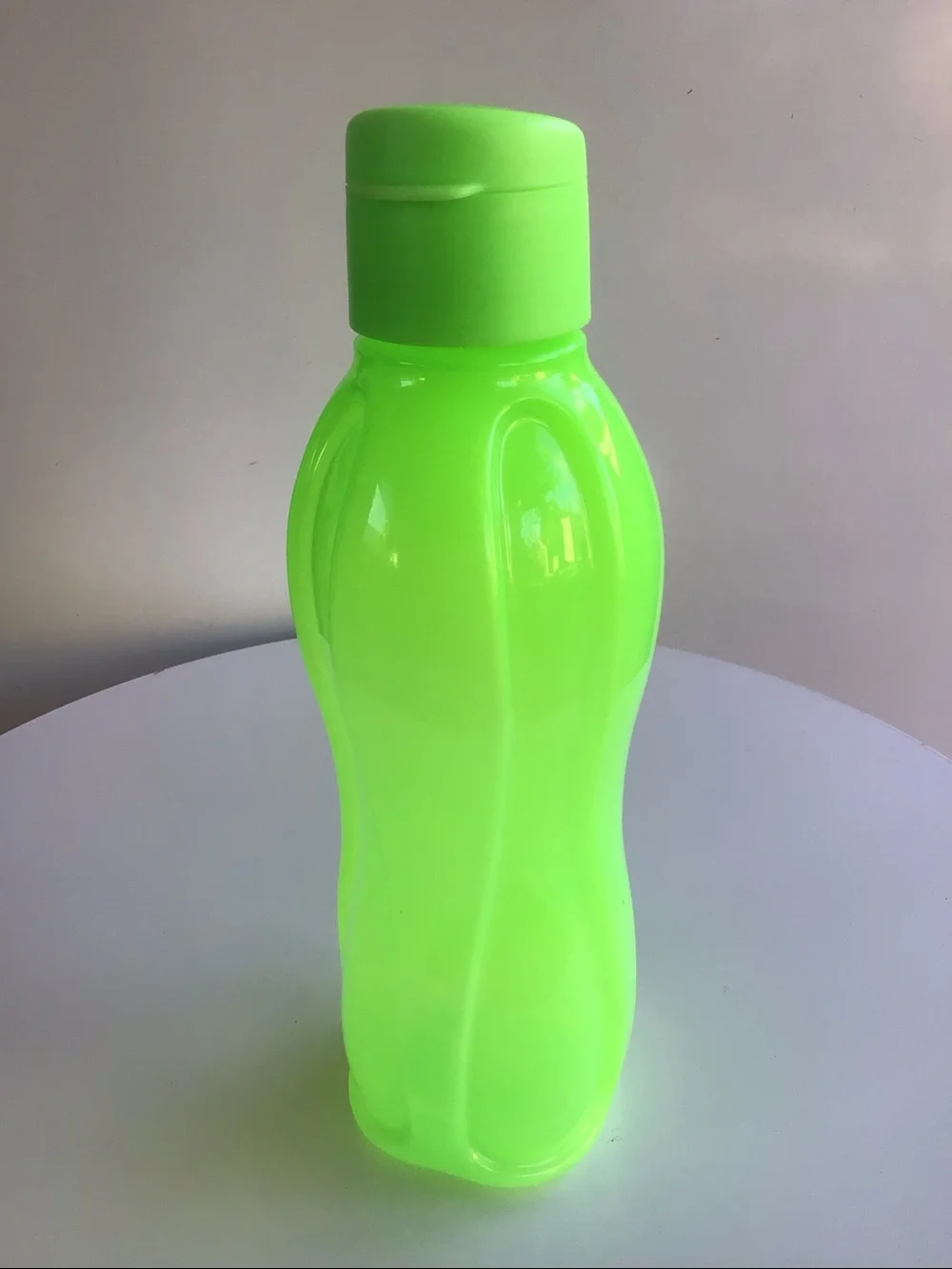 Tupperware lime neon green water bottle